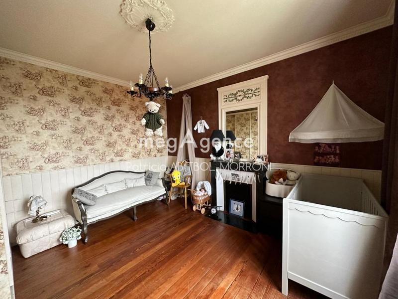 Maison - 142 m² - 7 pièces