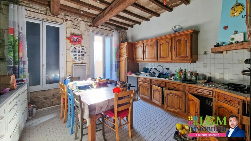 Maison - 345 m² - 8 pièces