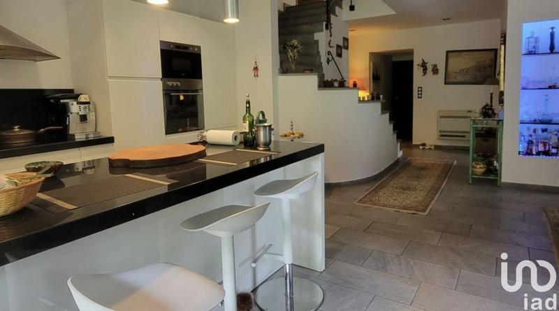 Maison - 183 m² - 5 pièces