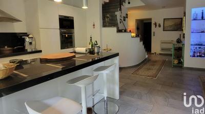 Maison - 183 m² - 5 pièces