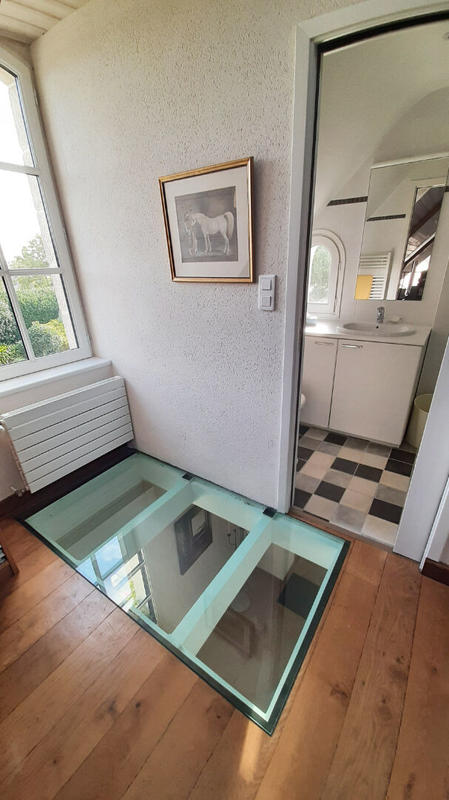 Maison - 480 m² - 12 pièces