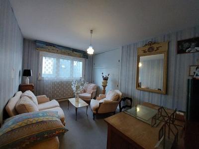 Maison - 98 m² - 4 pièces