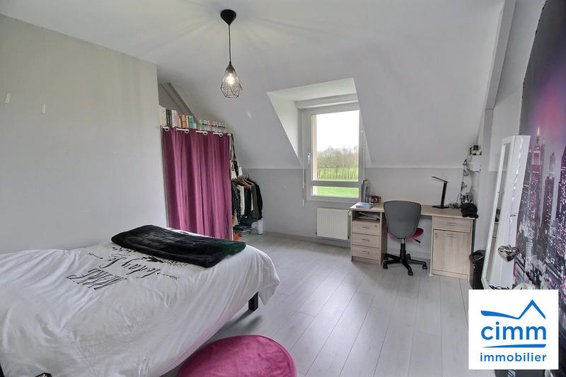 Maison traditionnelle - 127 m² - 7 pièces