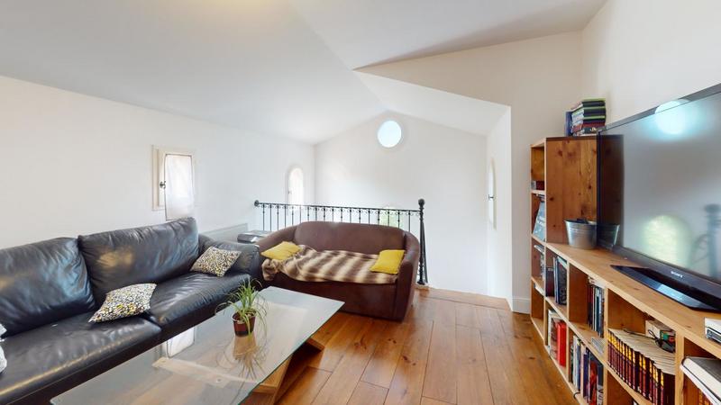 Maison - 185 m² - 4 pièces