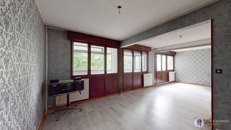 Appartement - 93 m² - 5 pièces