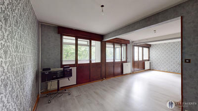 Appartement - 93 m² - 5 pièces