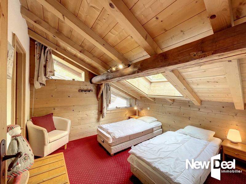 Maison en pierre - 168 m² - 8 pièces