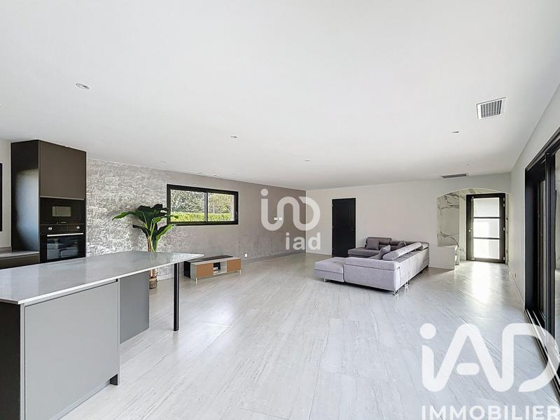 Maison - 167 m² - 6 pièces