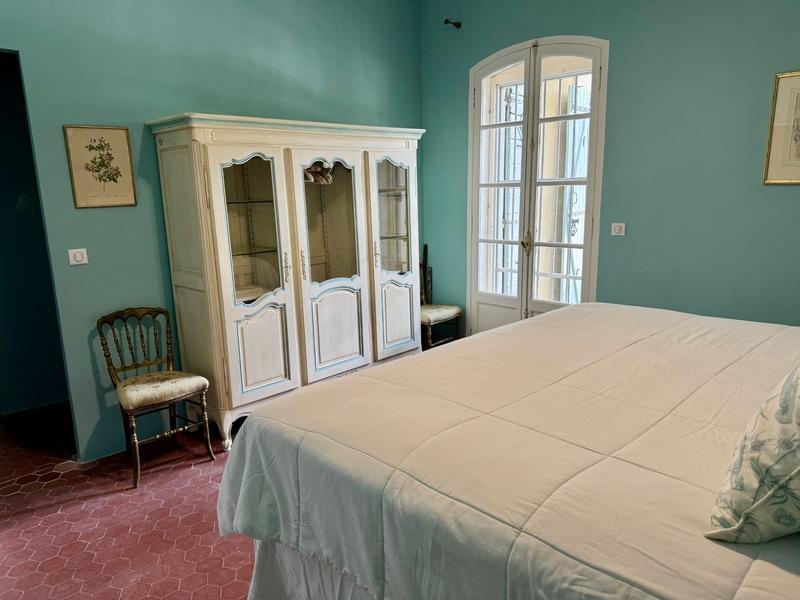 Maison de maîtres - 350 m² - 11 pièces