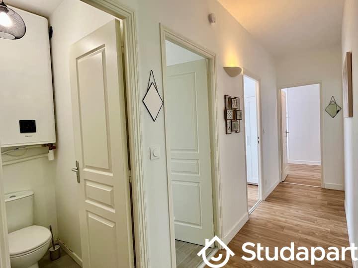 Chambre - 12 m² - 1 pièce