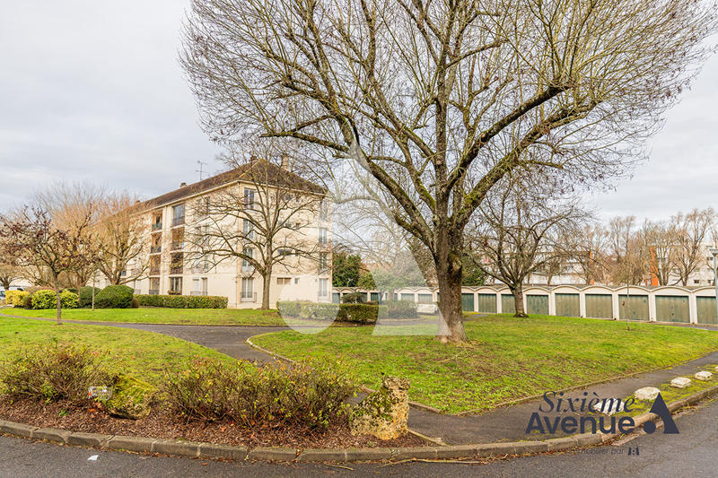 Appartement - 80 m² - 4 pièces