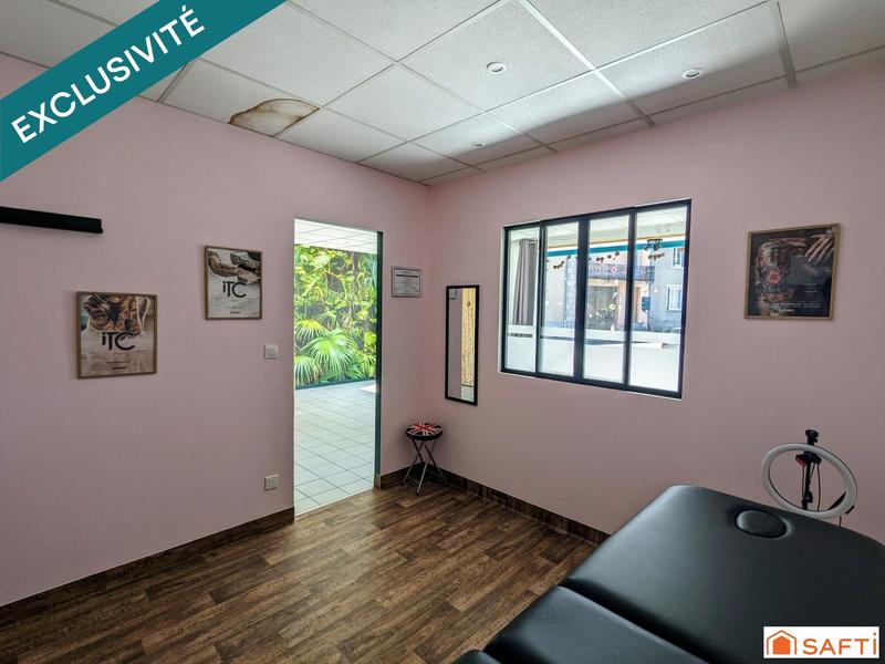 Local commercial - 61 m² - 2 pièces