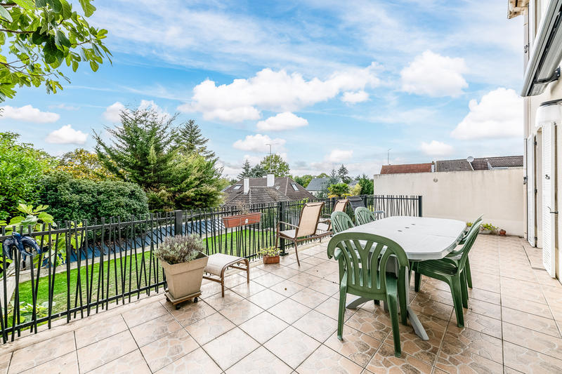 Maison - 109 m² - 6 pièces