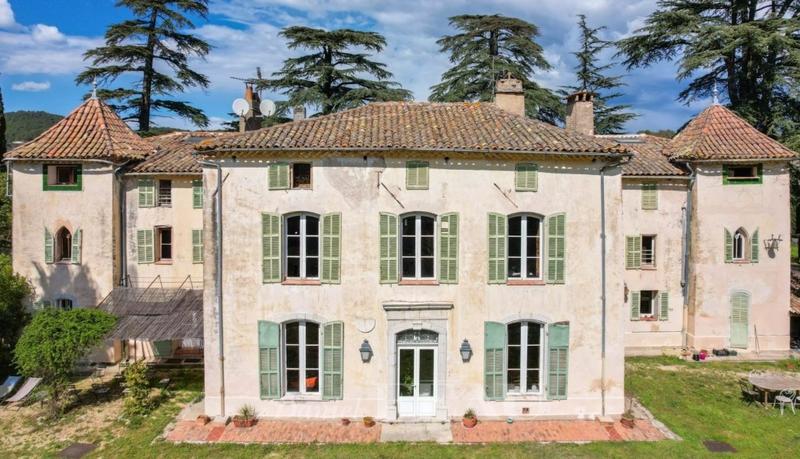 Manoir - 750 m² - 40 pièces