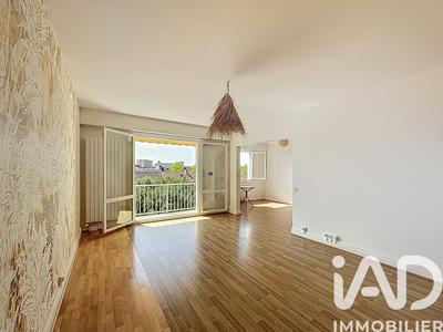 Appartement - 90 m² - 4 pièces