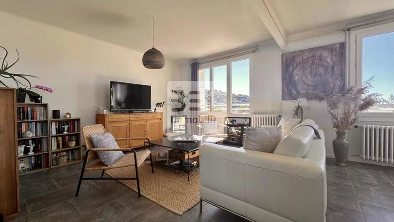 Appartement - 57 m² - 2 pièces