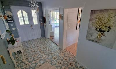 Maison - 206 m² - 8 pièces