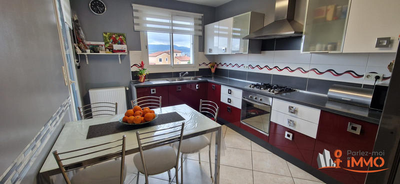 Maison traditionnelle - 100 m² - 4 pièces