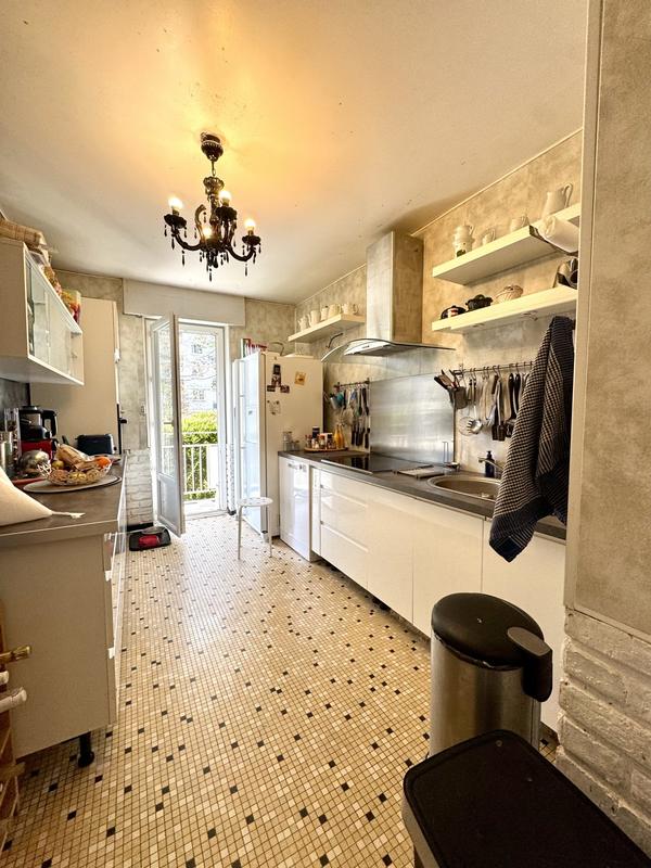 Appartement - 104 m² - 5 pièces