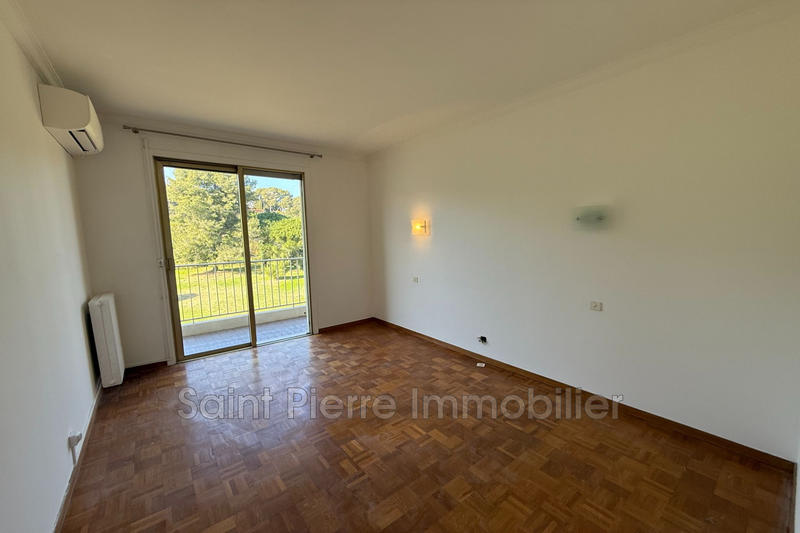 Appartement - 92 m² - 4 pièces