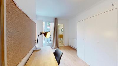 Chambre - 12 m² - 6 pièces