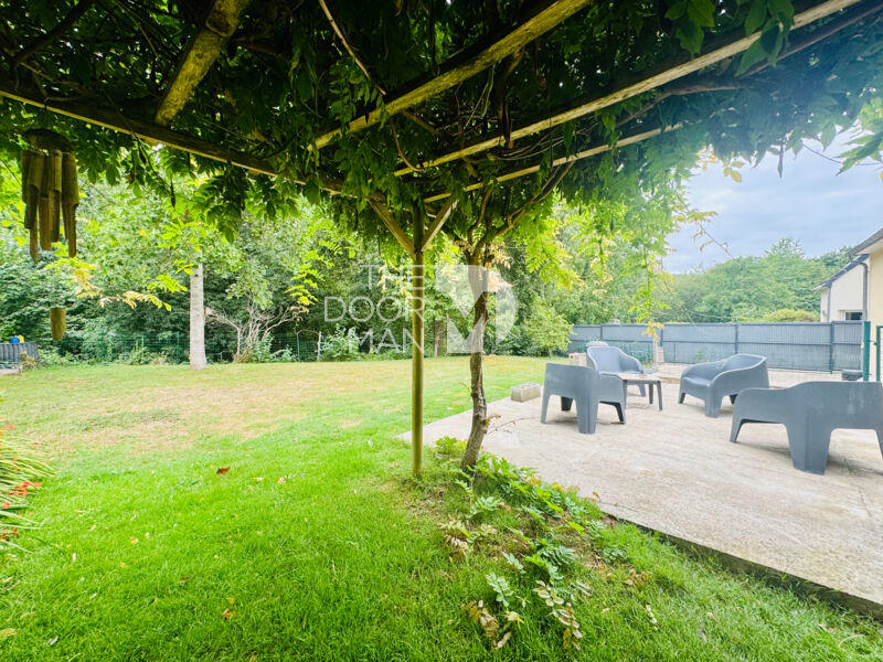 Maison - 96 m² - 5 pièces