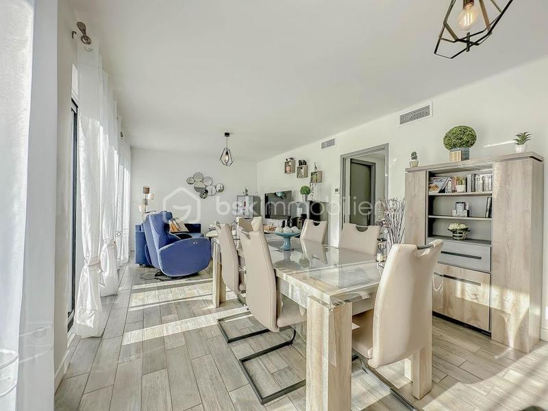 Appartement - 70 m² - 3 pièces