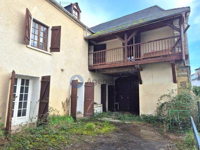 Maison traditionnelle - 93 m² - 4 pièces