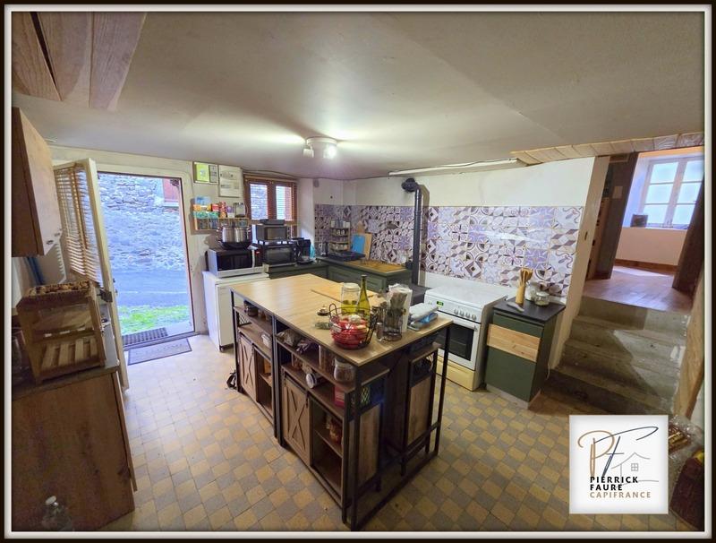 Maison de village - 111 m² - 5 pièces