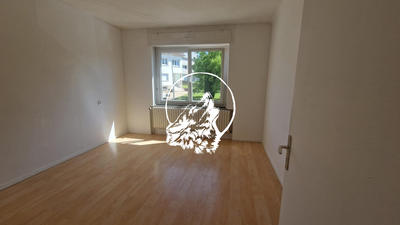 Maison - 215 m² - 10 pièces