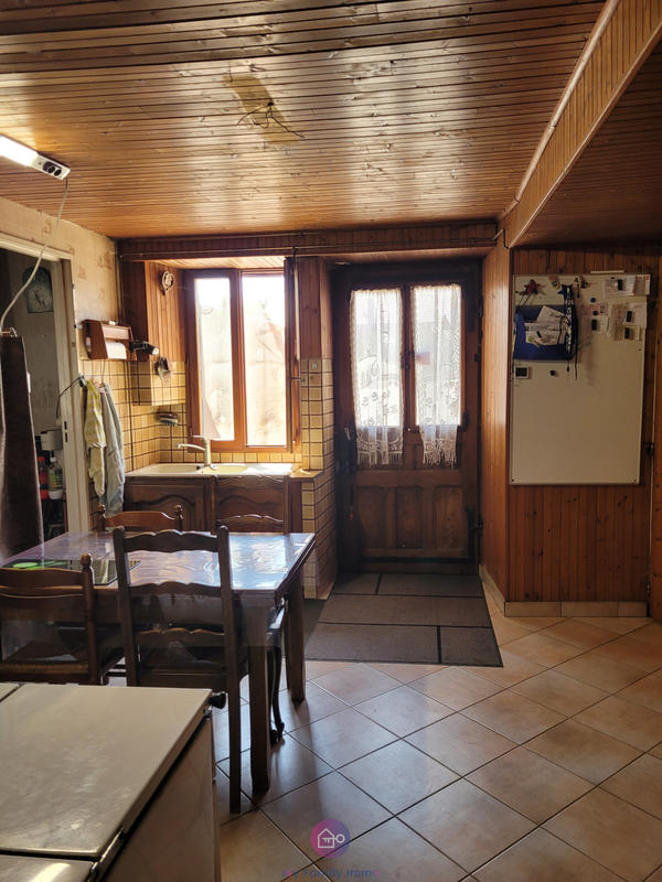 Maison - 121 m² - 6 pièces