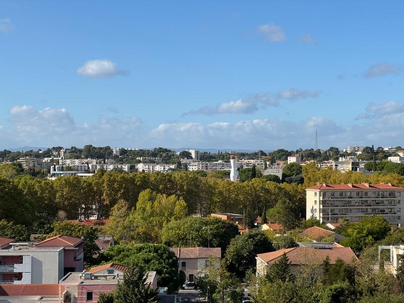 Appartement - 100 m² - 4 pièces