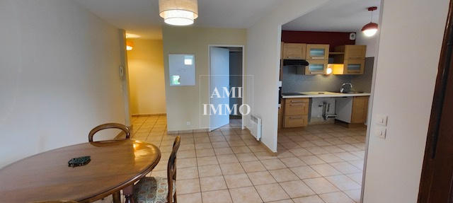 Appartement - 79 m² - 4 pièces