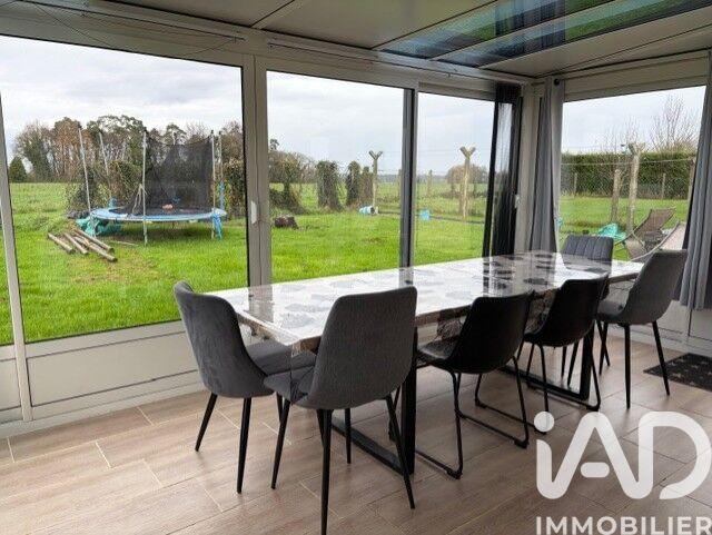 Maison - 90 m² - 5 pièces