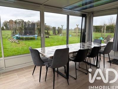 Maison - 90 m² - 5 pièces