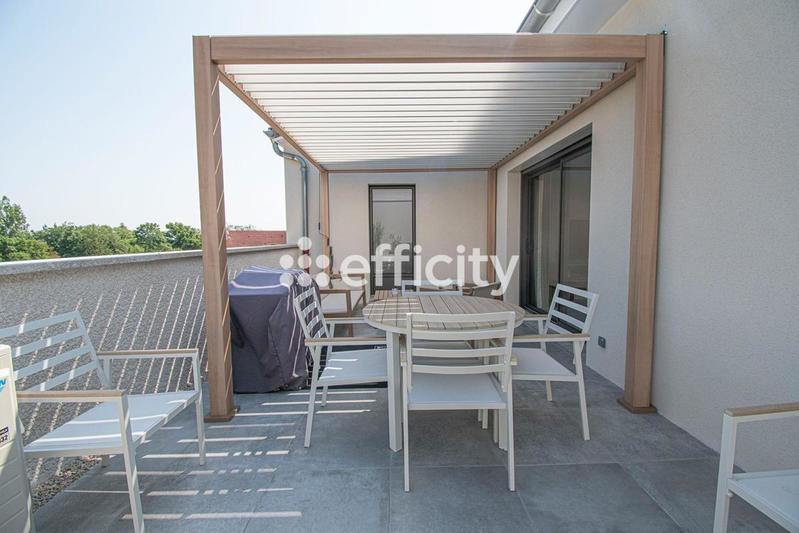 Maison - 138 m² - 6 pièces