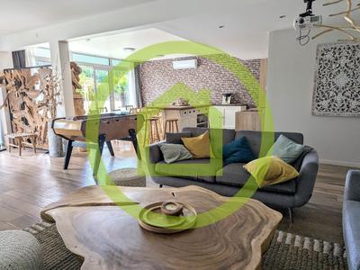 Appartement - 147 m² - 5 pièces