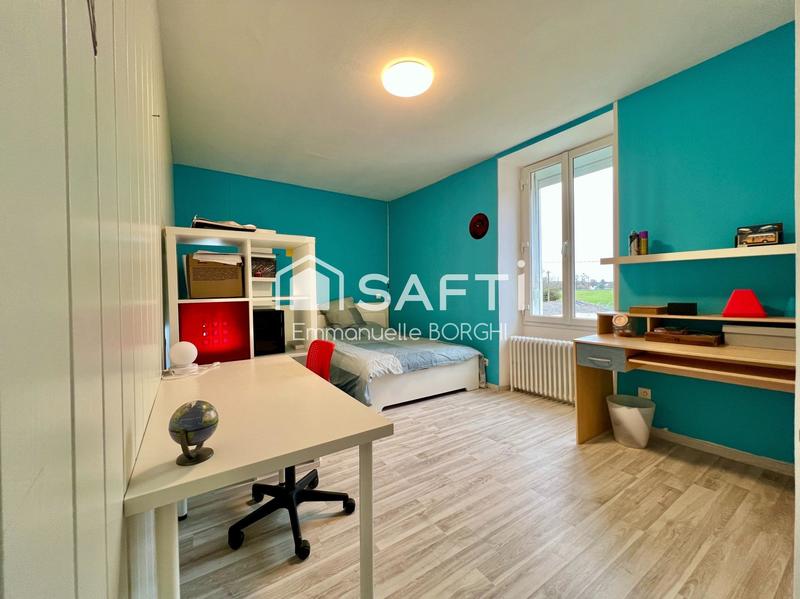 Maison - 1 032 m² - 12 pièces