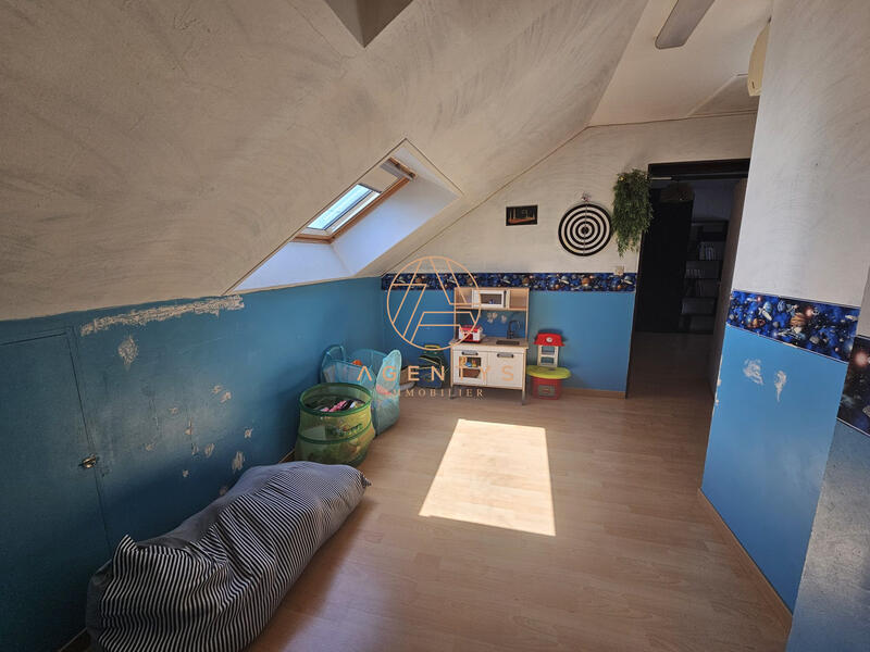 Maison - 140 m² - 6 pièces