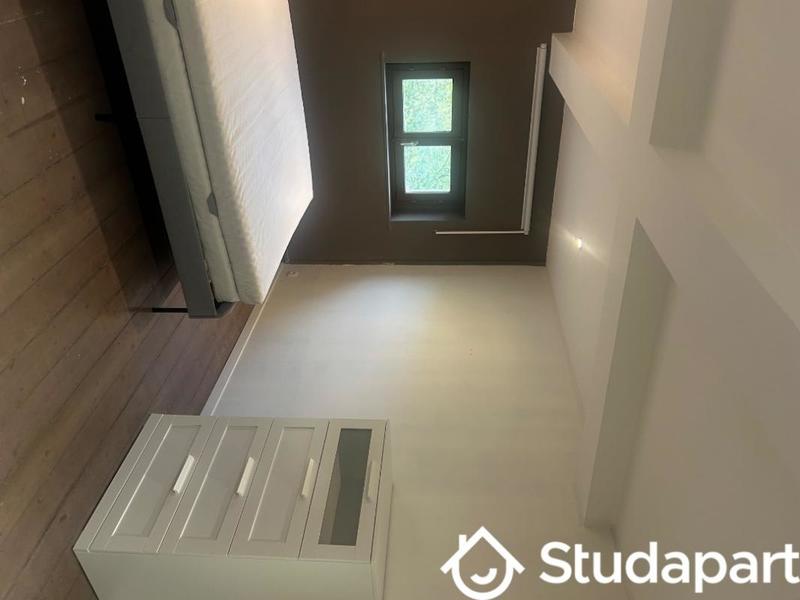 Chambre - 15 m² - 1 pièce