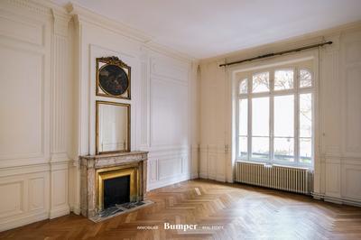 Appartement - 321 m² - 10 pièces