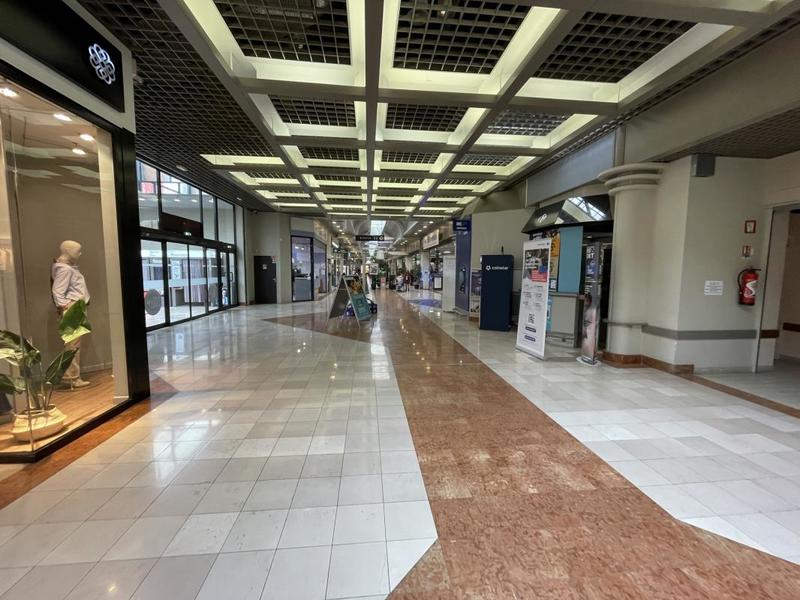 Local commercial - 246 m²