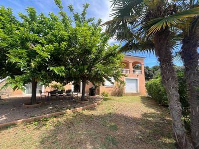 Villa - 207 m² - 8 pièces