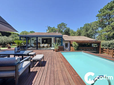 Maison - 190 m² - 5 pièces