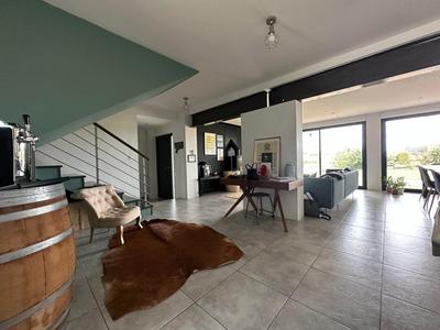 Maison - 200 m² - 6 pièces