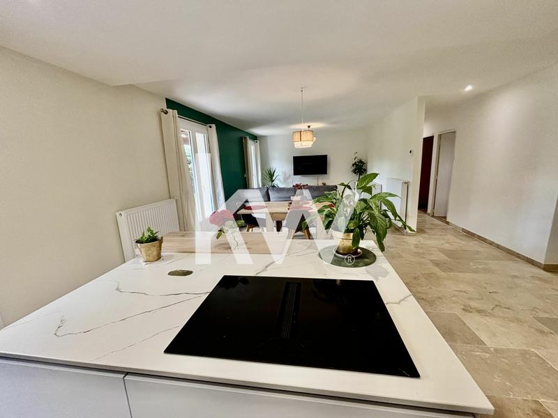 Maison - 110 m² - 5 pièces