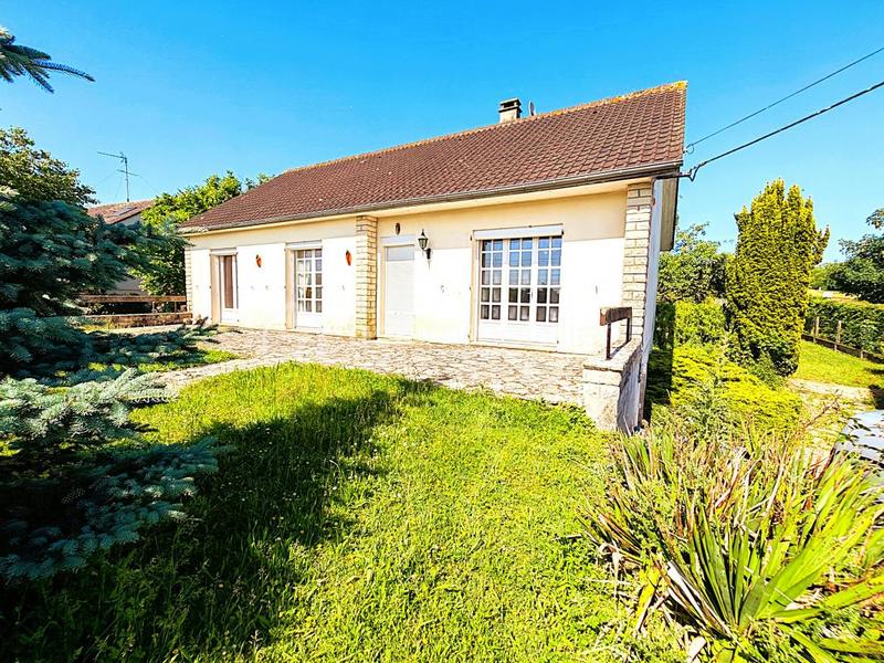 Maison traditionnelle - 100 m² - 5 pièces