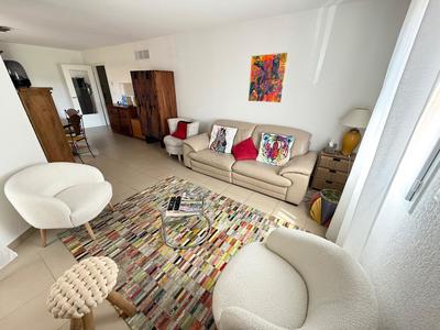 Appartement - 77 m² - 3 pièces