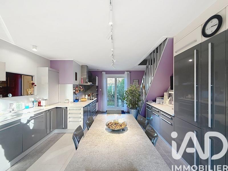 Maison - 157 m² - 6 pièces