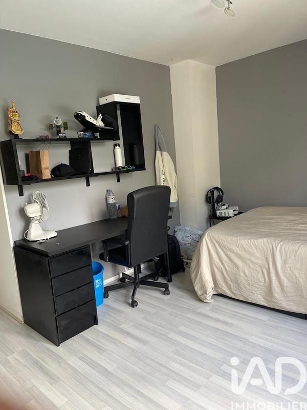 Maison - 234 m² - 8 pièces